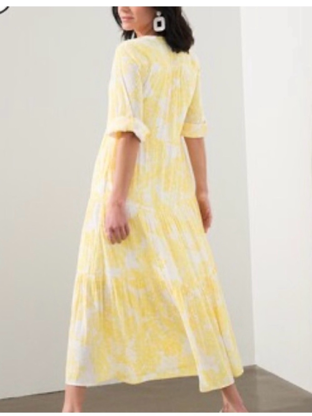 Chicos Tiered Sea Island Paisley Maxi Dress in Yellow Pineapple Size 00P (0/2P) - Picture 3 of 15